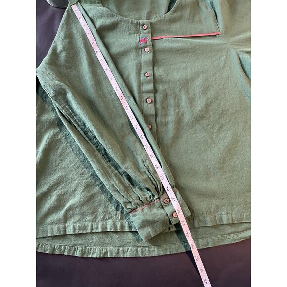 Project EVE Large Dark Green cotton Button Up Long Sleeve Embroidered Llamas!! - Picture 7 of 7